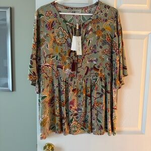 Charlie Paige Multicolor Floral Blouse